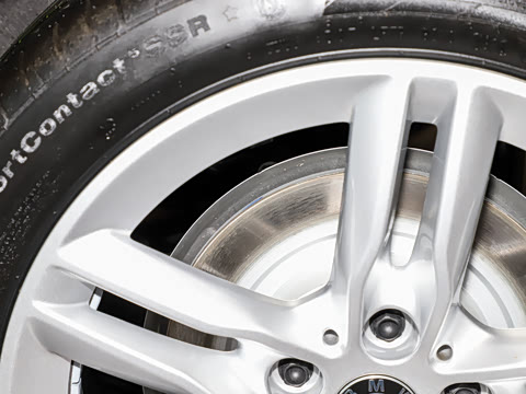 2021�� 120i M�˶���ҹ��