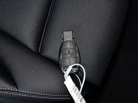 2018�� GLC 300 4MATIC ������