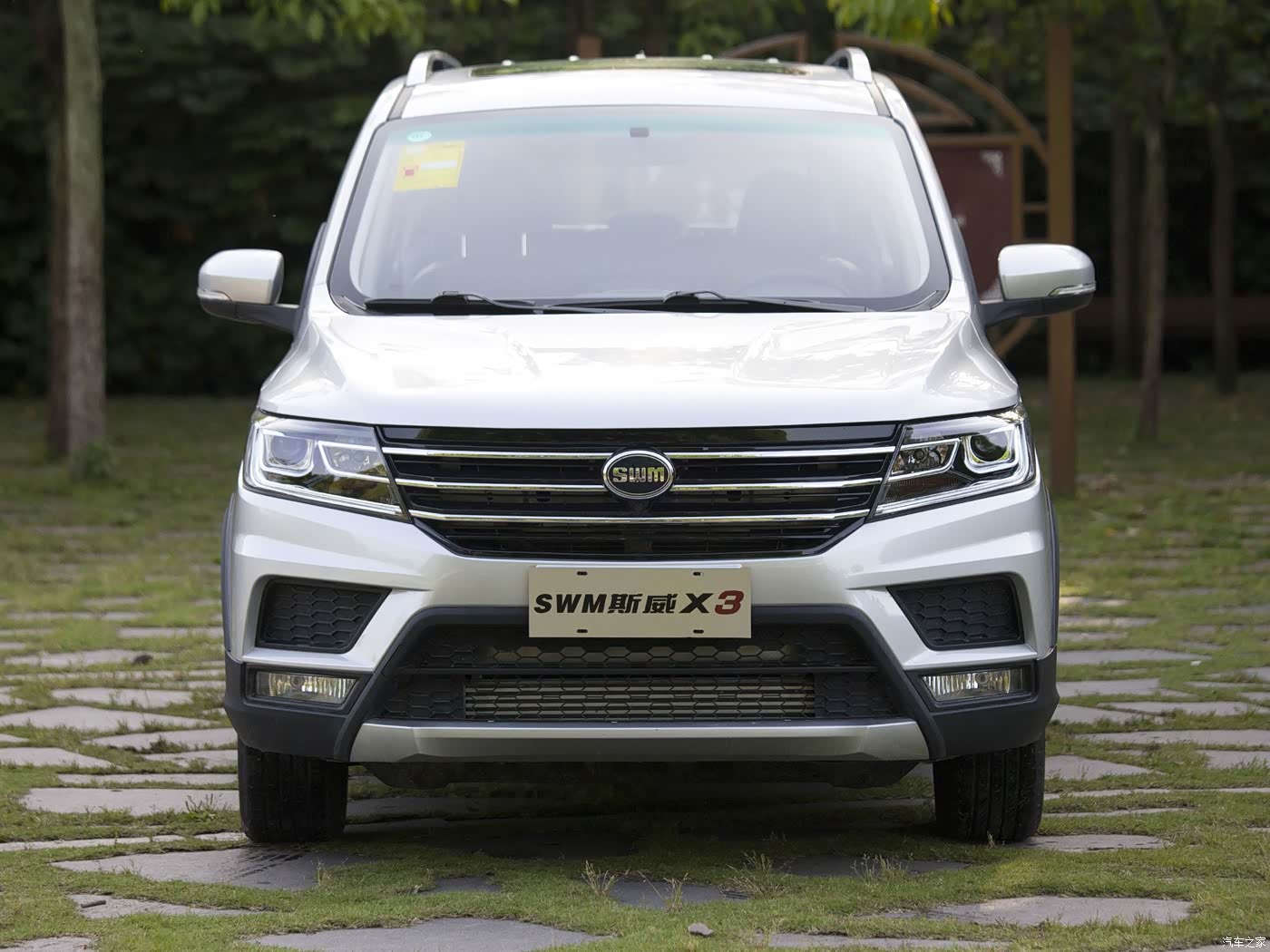 汽车之家>汽车图片>swm斯威汽车>swm斯威x3>2017款1.
