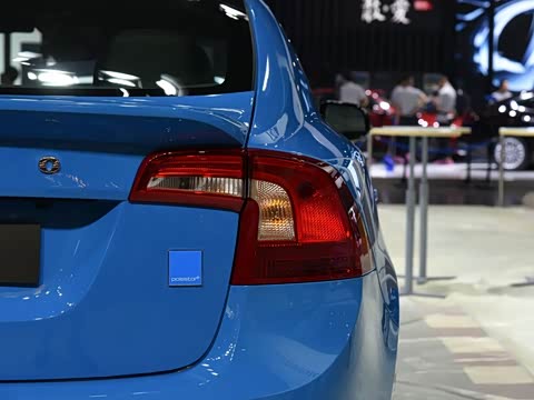 2017�� 2.0T Polestar