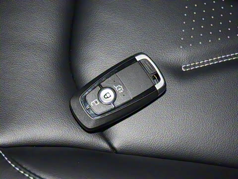 2021�� PLUS EcoBoost 245 ���������� 5��