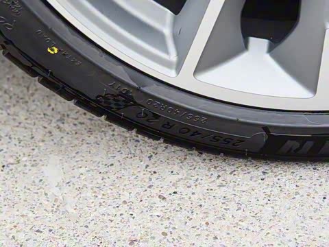 2020�� 40 TFSI ������