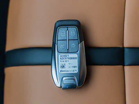 2019�� Tributo 3.9T V8