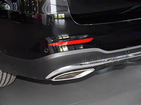 2018�� �Ŀ� GLC 300 4MATIC ������