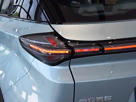 2020�� 520 U��