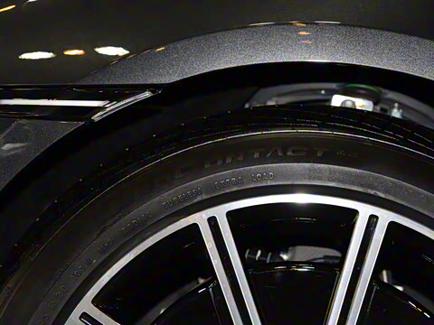 2019�� Taycan 4S