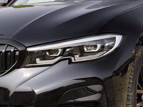 2021�� �Ŀ� 325i M�˶���ҹ��װ