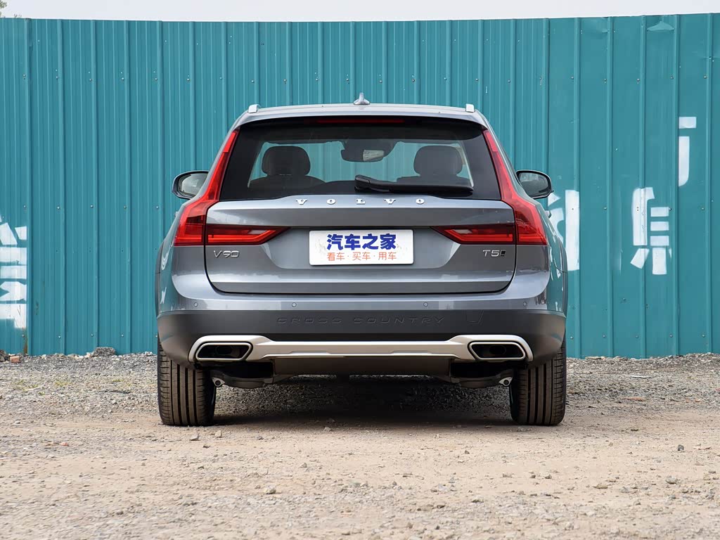 Volvo V90 Cross Country I, Универсал 5 дв.: фото поколения