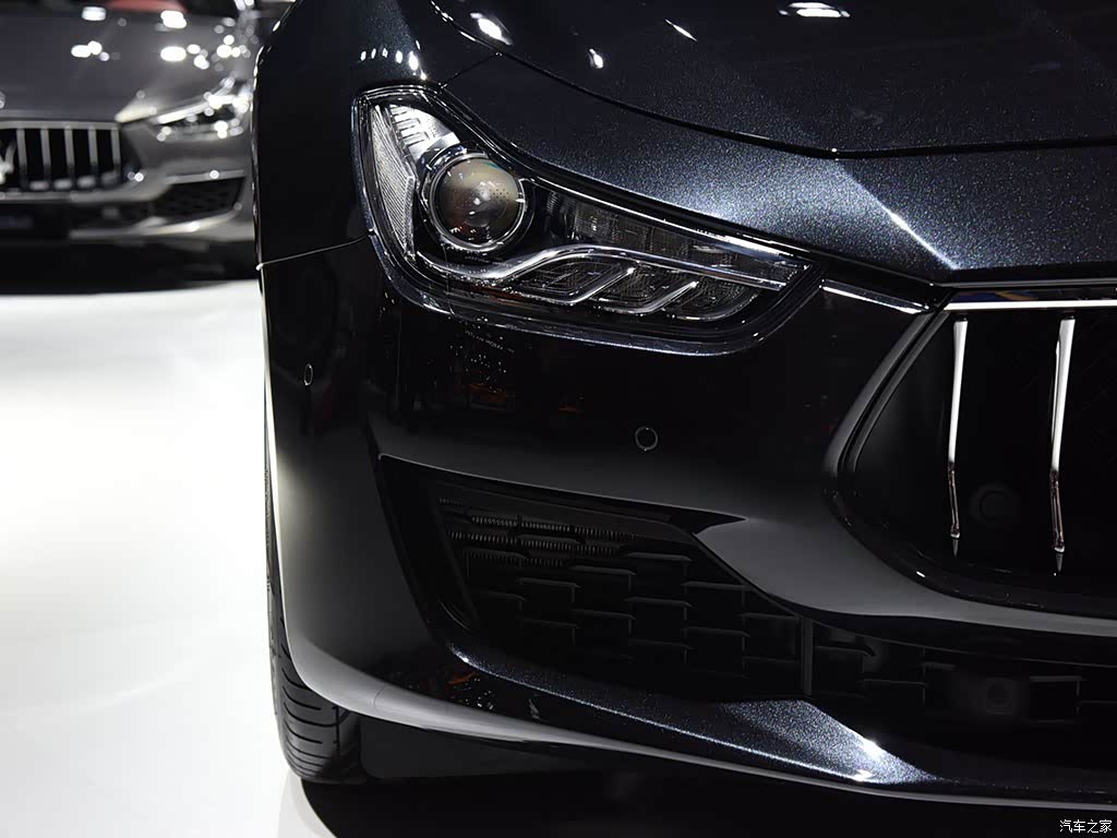 2019款30t金刚黑全球限量版国vi