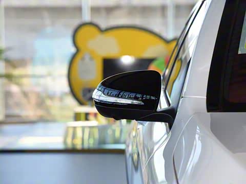 2019�� GLC 300 4MATIC ����SUV