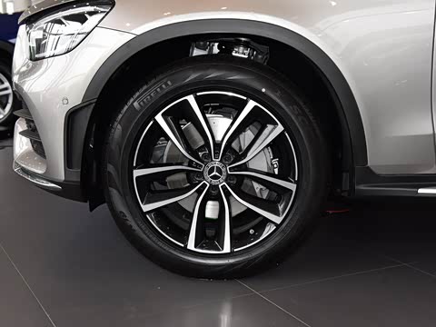 2020�� �Ŀ� GLC 300 L 4MATIC ������