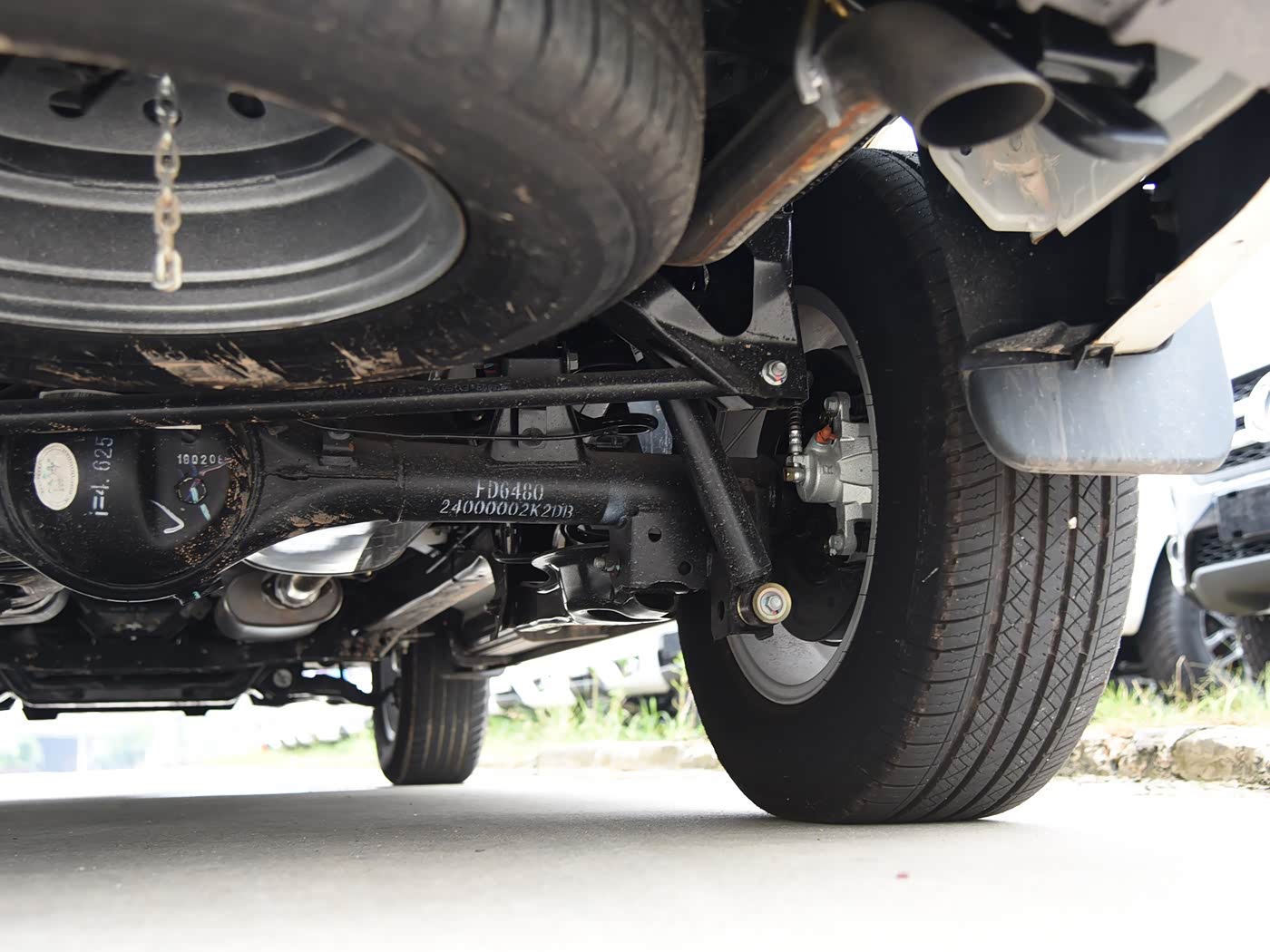 2017款20t汽油手动两驱旗舰版7座