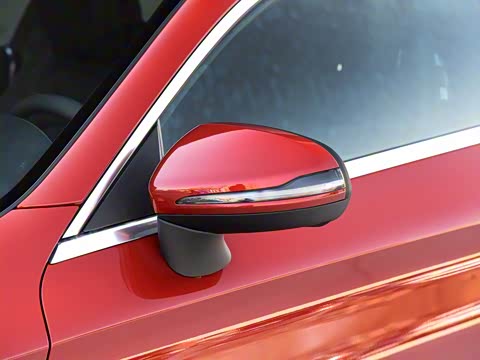 2019�� C 260 4MATIC ���ܳ�