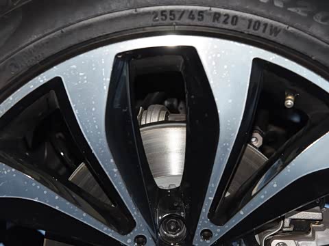 2019�� GLC 300 4MATIC ����SUV