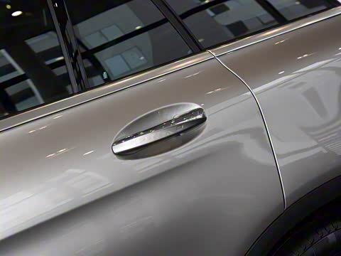 2020�� �Ŀ� GLC 300 L 4MATIC ������