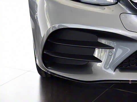 2020�� �Ŀ� C 260 �˶���