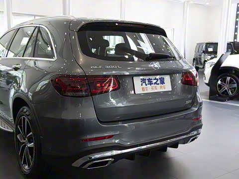 2020�� �Ŀ� GLC 300 L 4MATIC ������