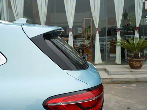 2020�� eHS 1.5T e-Plus