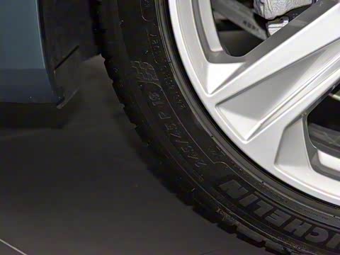 2020�� 40 TFSI ������