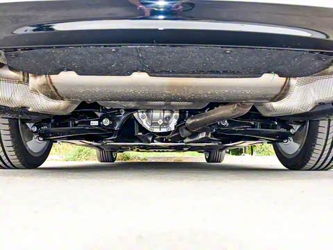 2020�� 325Li �׷���