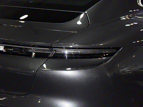 2019�� Taycan 4S