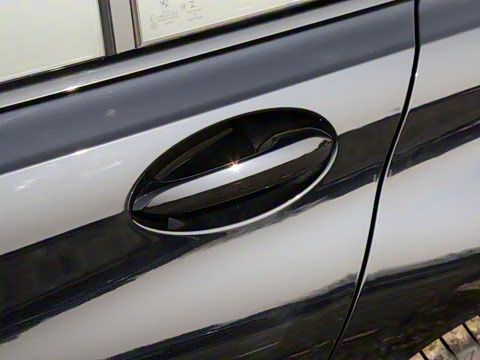 2021�� �Ŀ� 325i M�˶���ҹ��װ