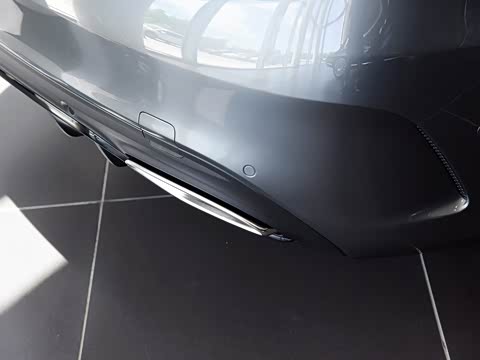 2020�� �Ŀ� C 260 �˶���