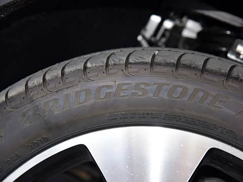 2018�� �Ŀ� GLC 300 4MATIC ������