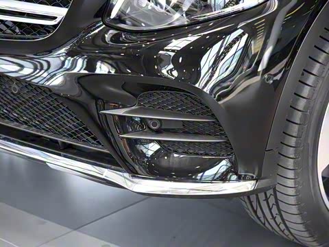 2018�� �Ŀ� GLC 300 4MATIC ������