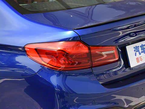 2019�� M5 ������