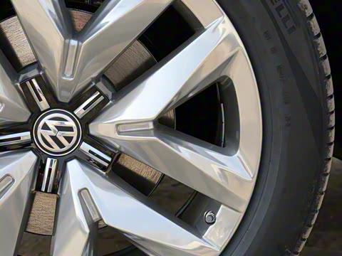 2020�� �Ŀ� 530 V6 ��������콢��