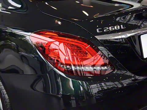 2020�� �Ŀ� C 260 L �˶���