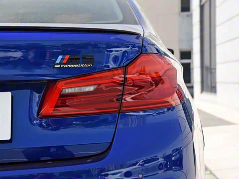 2019�� M5 ������