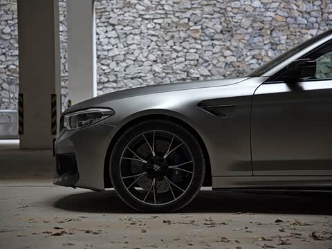2019�� M5 ������