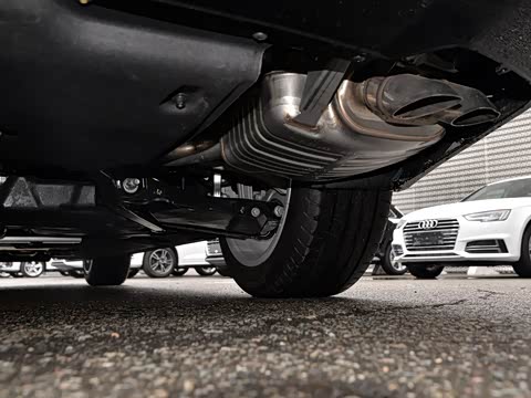 2019�� Plus A8L 50 TFSI quattro ������