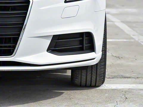 2018�� 30�������� Limousine 35 TFSI ��ȡ��