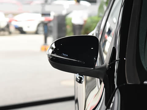 2021�� AMG GLA 35 4MATIC