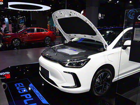 2021�� R600 ������