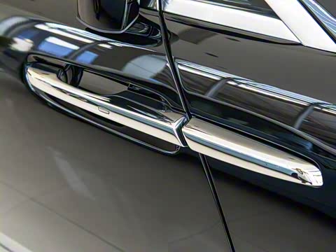 2017�� 6.6T Black Badge Edition