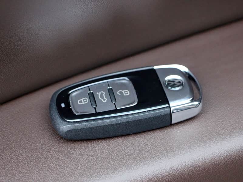 上汽大众 辉昂 2016款 480 v6 四驱行政版