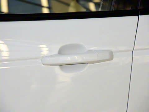 2016�� 3.0 SC V6 SE