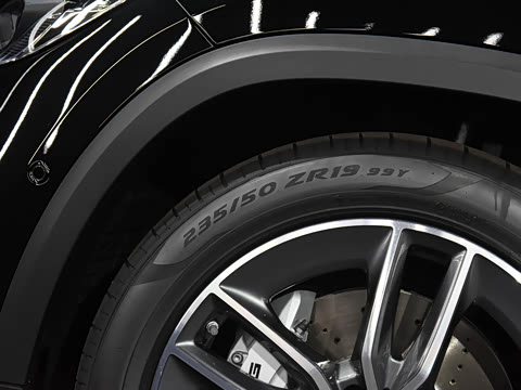 2021�� AMG GLA 35 4MATIC