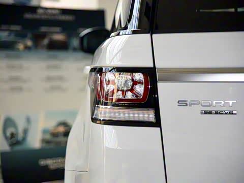 2016�� 3.0 SC V6 SE