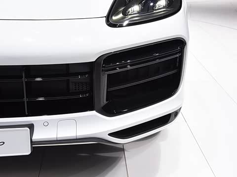 2018�� Cayenne Turbo 4.0T