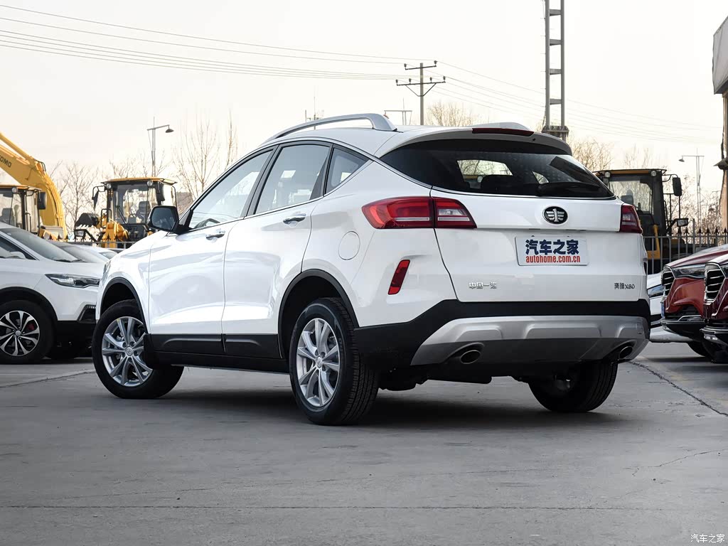 一汽奔腾 奔腾x80 2017款 2.0l 手动基本型