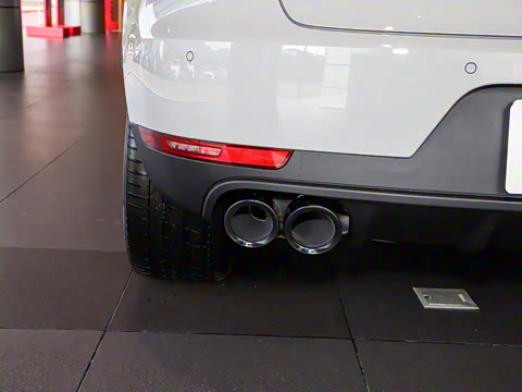 2020�� Macan 2.0T