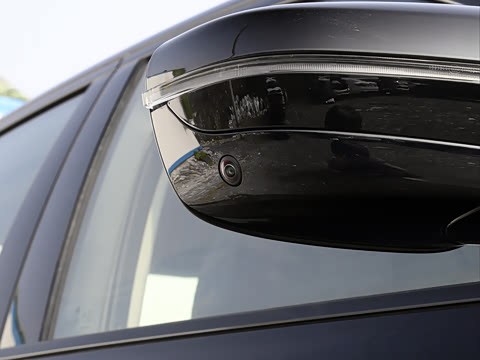 2021�� �Ŀ� 325i M�˶���ҹ��װ