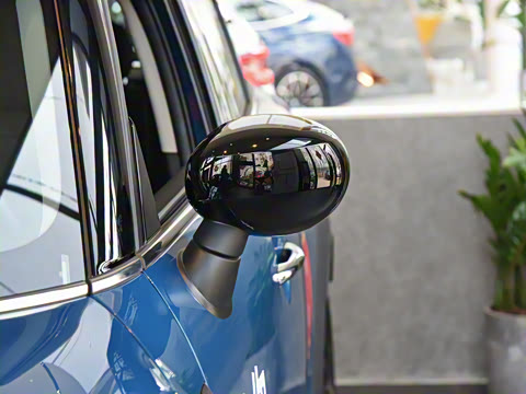 2021�� 1.5T COOPER ALL4 ���ͼ�