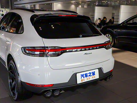 2020�� Macan 2.0T