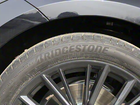 2021�� �Ŀ� 325i M�˶���ҹ��װ